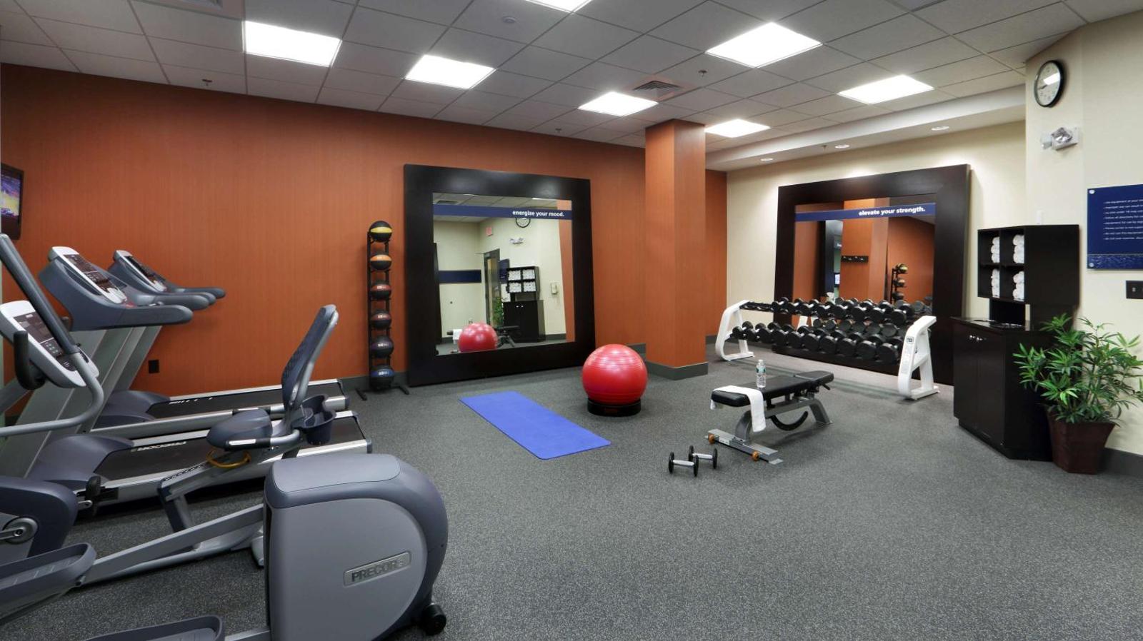 Hampton Inn Boston-Natick Main image 1